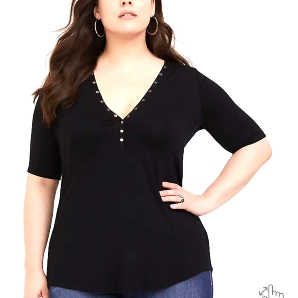 Torrid  HENLEY BLACK TUNIC Size 2